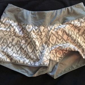 Gray running shorts - EUC size M.